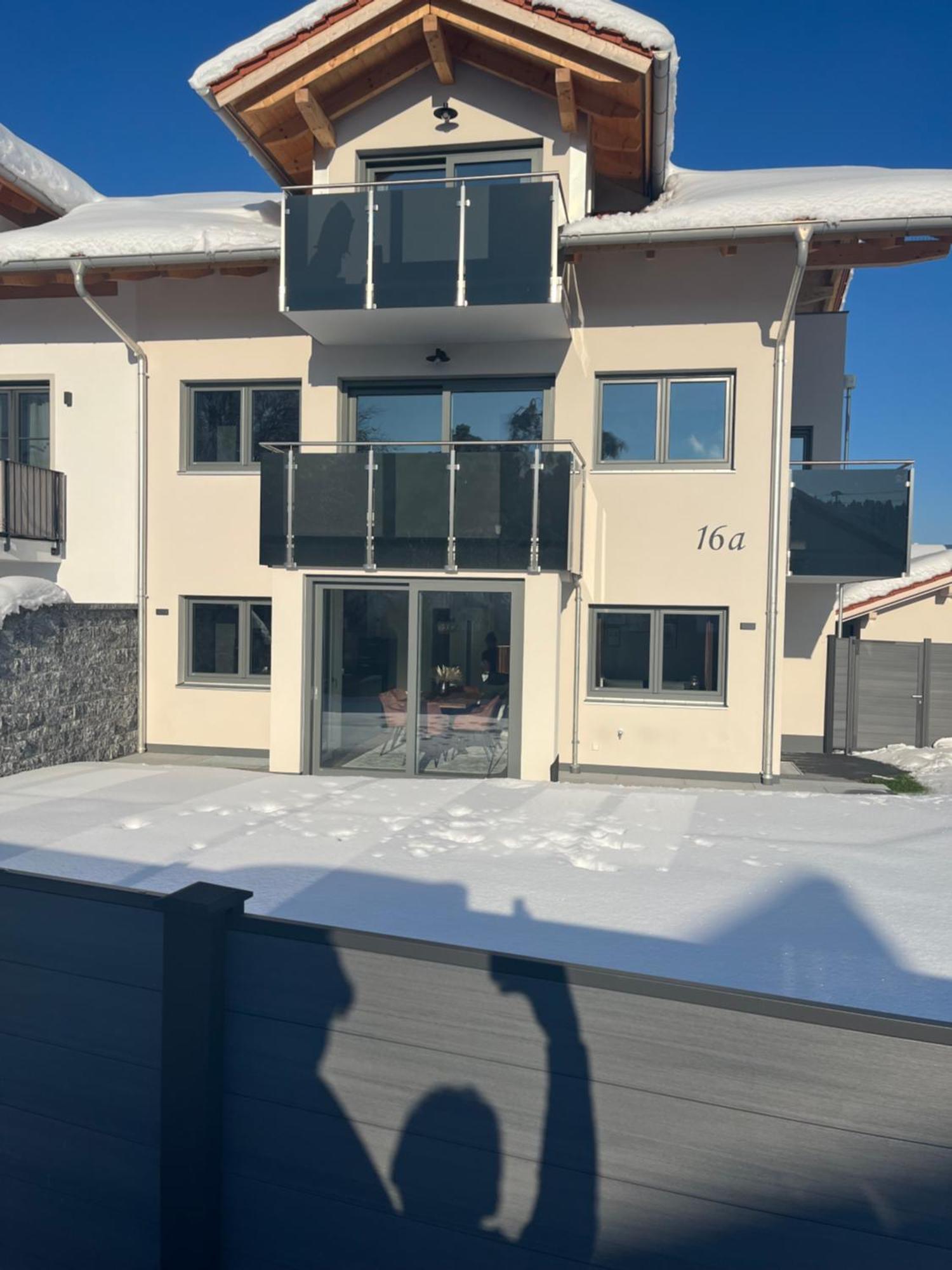 Uniqe I 95qm I Bergblick I Garten I Bbq I Seenah * Prien